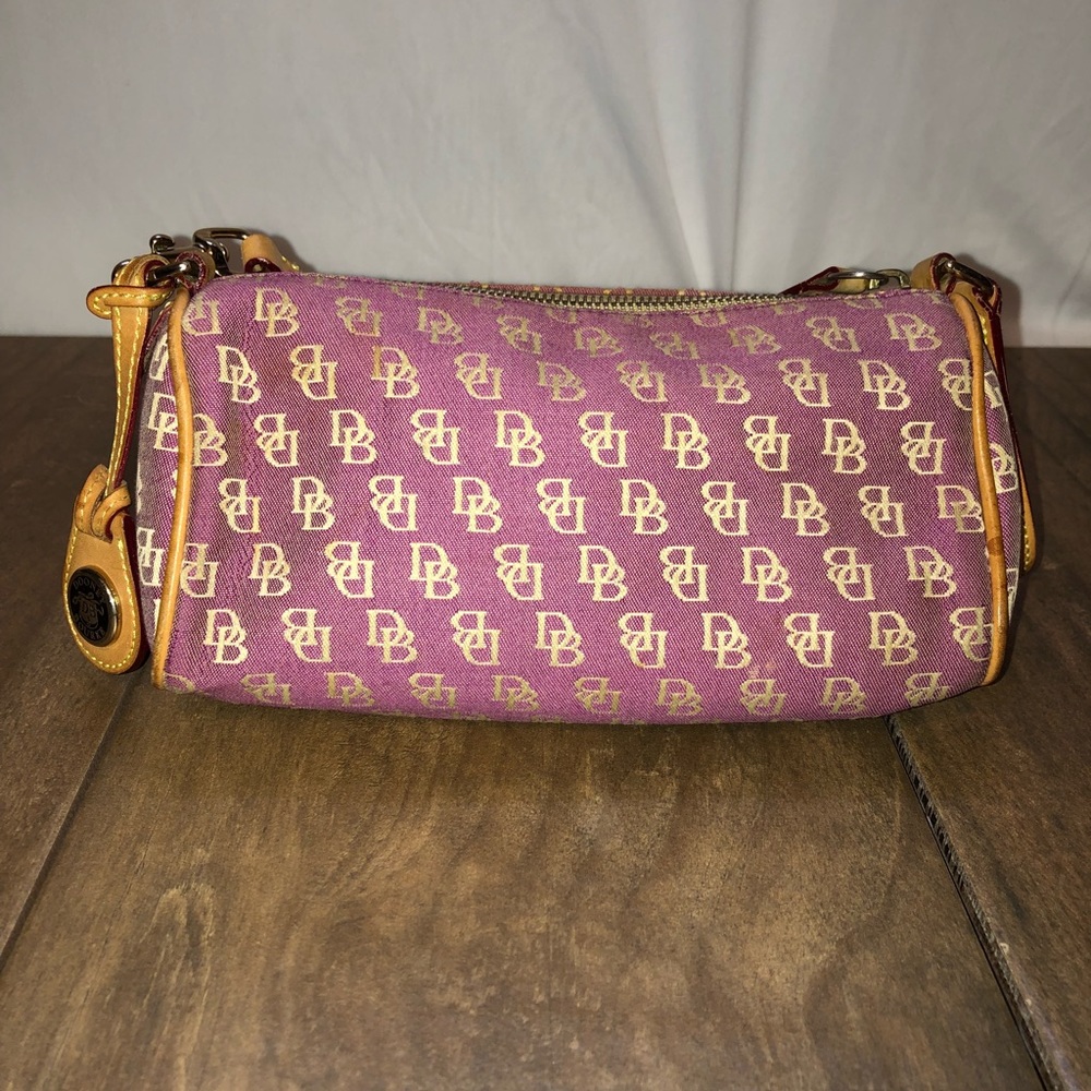 Dooney & Bourke (AUTHENTIC) Small Purse